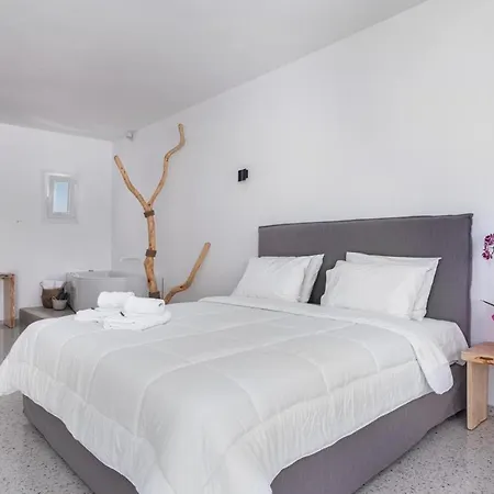 Sonia * Mykonos Town